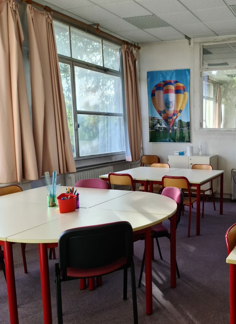 Notre association de soutien scolaire et de cours à domicile avec des enseignants bénévoles est faite pour les enfants malades et hospitalisés